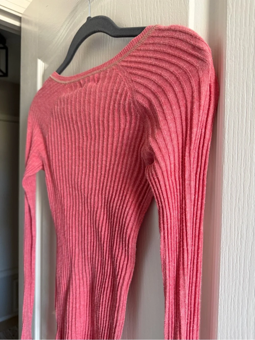 Hollister Pink Ribbed V-Neck Henley Sweater - Picture 9 of 9